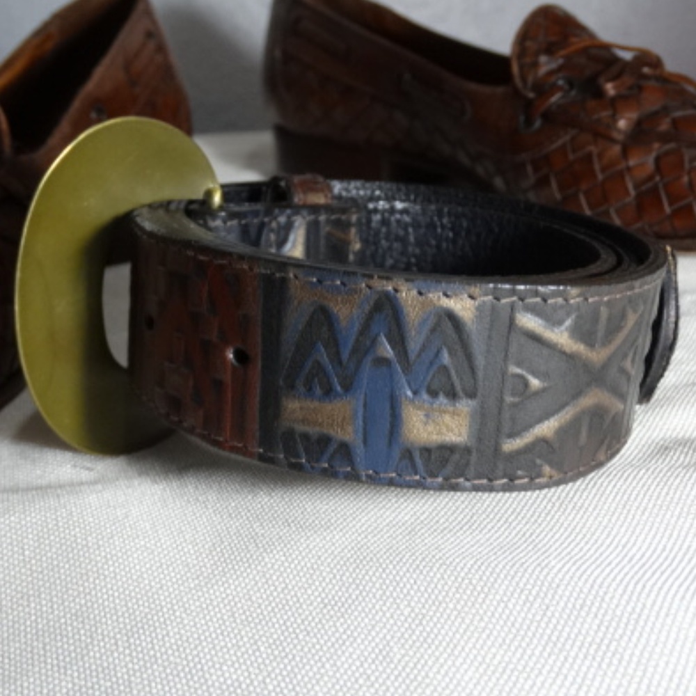 Vintage MZ accessories of NY leather belt